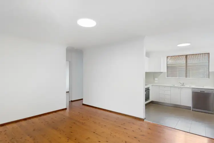 Fifth view of Homely unit listing, 3/35 Lake Parade, East Corrimal NSW 2518