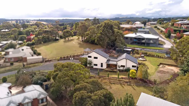 5a Allan Street, Buninyong VIC 3357