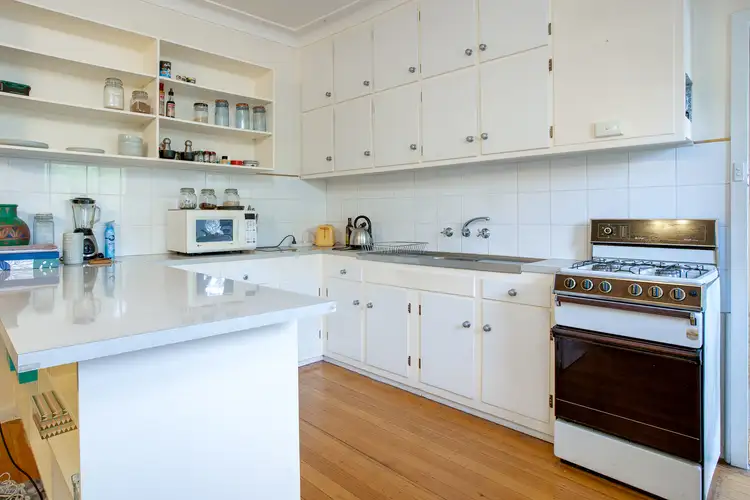 Second view of Homely unit listing, 1/18 Anne Street, Wodonga VIC 3690