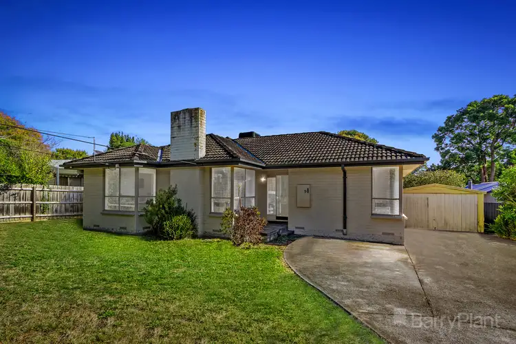 9 Manuka Drive, Ferntree Gully VIC 3156