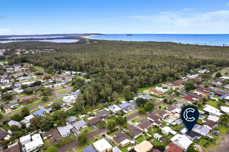 18 Barnard Crescent, Toukley NSW 2263
