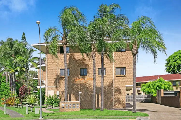 1/13 Christina Court, Mermaid Waters QLD 4218
