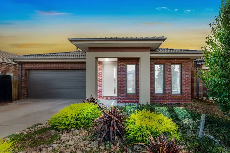 11 Cornwell Street, Melton South VIC 3338