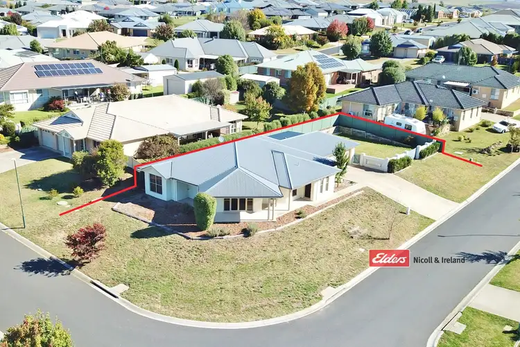 4 Quinn Court, Llanarth NSW 2795