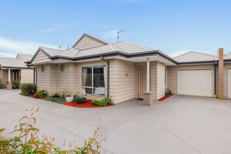 Third view of Homely unit listing, 5/12 Rodney Street, Gisborne VIC 3437
