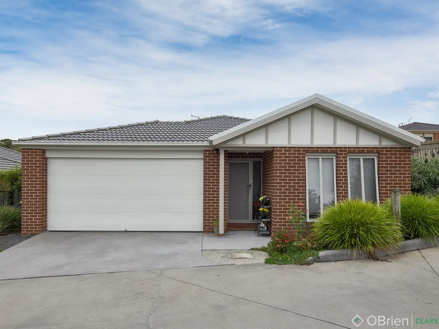 Main view of Homely townhouse listing, 19 Parkhead Circuit, Warragul VIC 3820