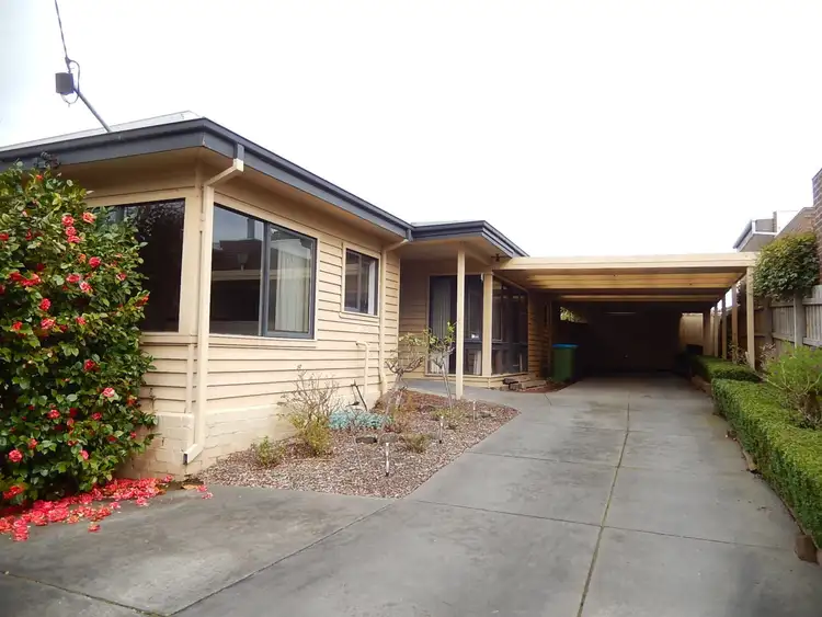 Main view of Homely house listing, 10 Ford Street, Ringwood VIC 3134