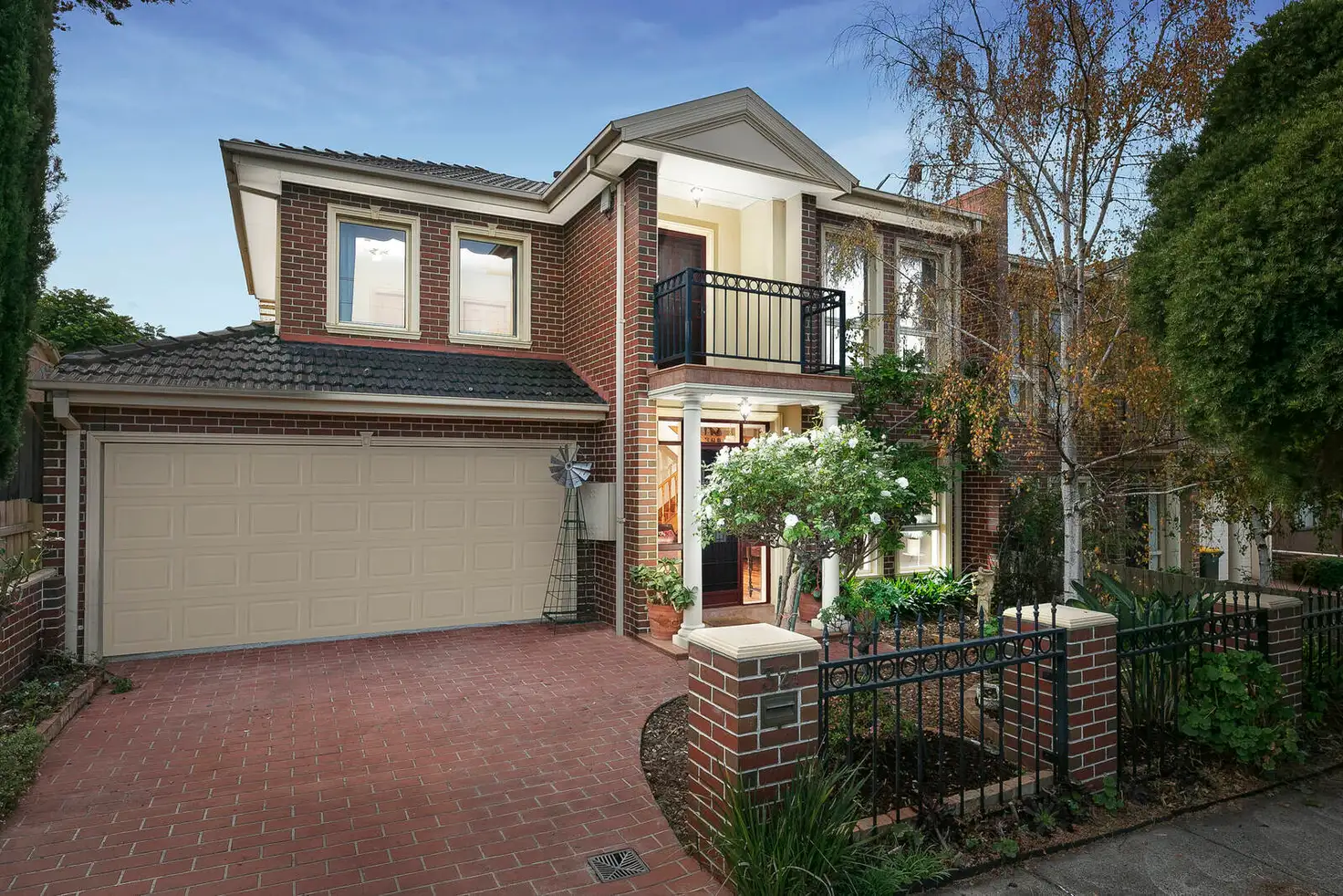 Main view of Homely townhouse listing, 32a Lind Street, Strathmore VIC 3041