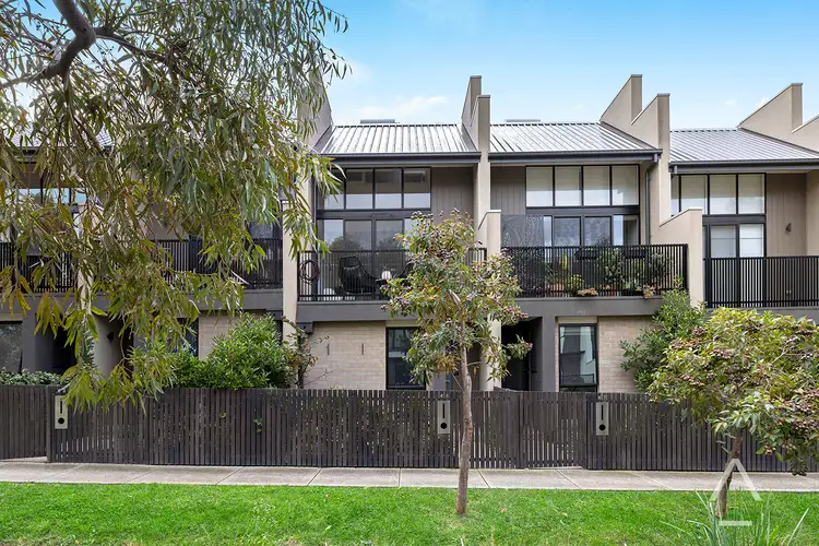 65 Central Park Walk, Cheltenham VIC 3192