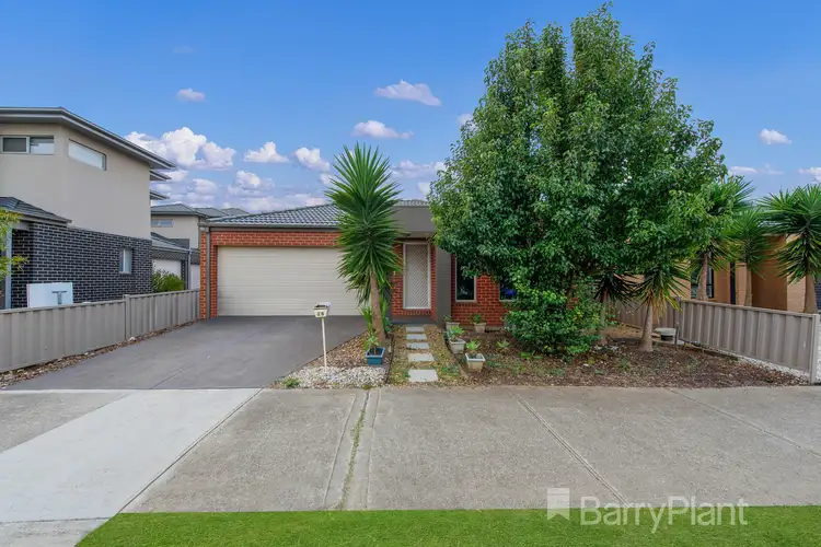 28 Lady Penrhyn Drive, Melton West VIC 3337