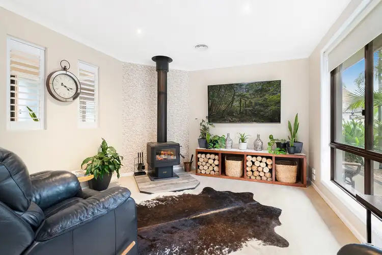 Second view of Homely house listing, 6 Dunluce Place, Wodonga VIC 3690