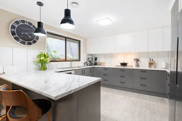 Fifth view of Homely house listing, 6 Dunluce Place, Wodonga VIC 3690