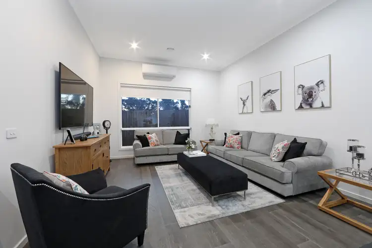 Fifth view of Homely house listing, 8 Laurina Close, Lysterfield VIC 3156