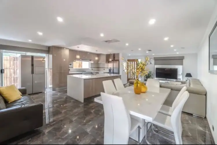 Fourth view of Homely house listing, 4 Nixon Court, Roxburgh Park VIC 3064