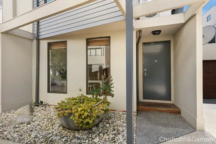 27/97 Cruikshank Street