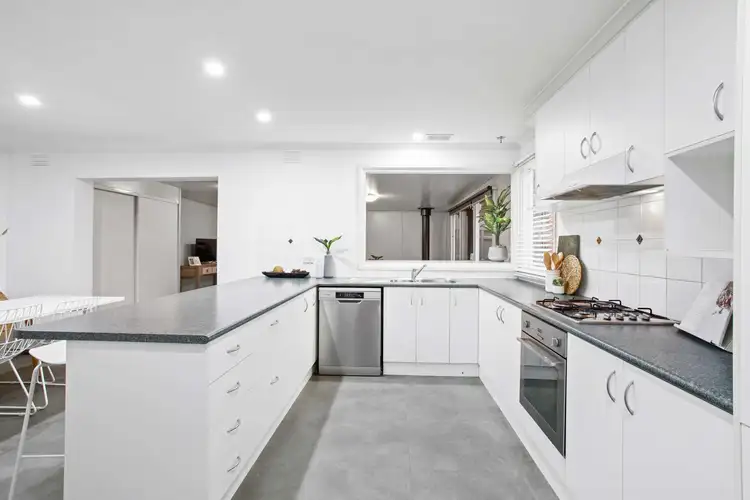 Sixth view of Homely house listing, 31 Amaroo Drive, Chelsea Heights VIC 3196