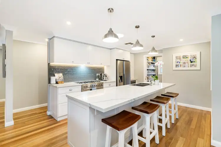 4 Magnolia Avenue, Baulkham Hills NSW 2153