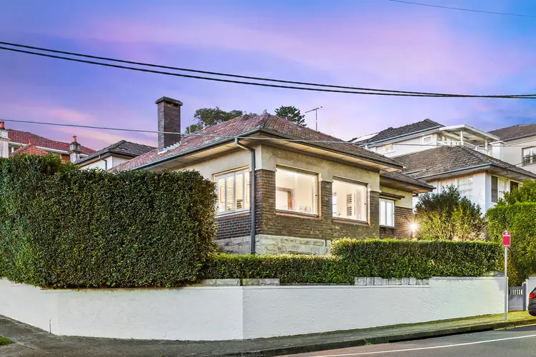 6 Lauderdale Avenue, Fairlight NSW 2094