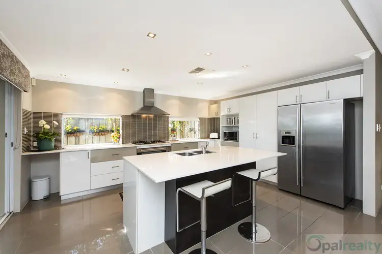 4 Pemberton Boulevard, Baldivis WA 6171