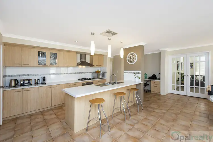 5 Cumbria Avenue, Waikiki WA 6169