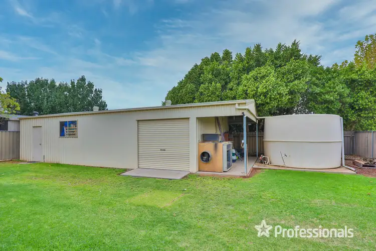 Fifth view of Homely house listing, 910 Karadoc Avenue, Irymple VIC 3498