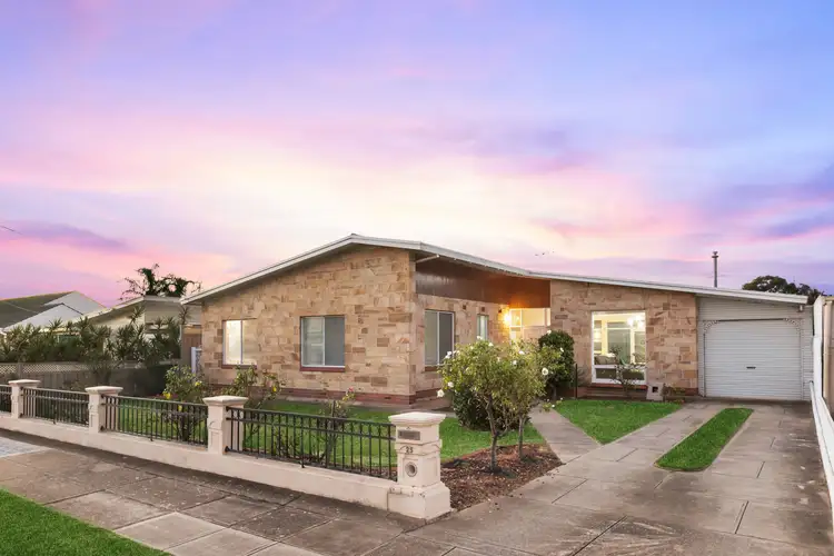 25 Fairway Avenue, Glenelg North SA 5045