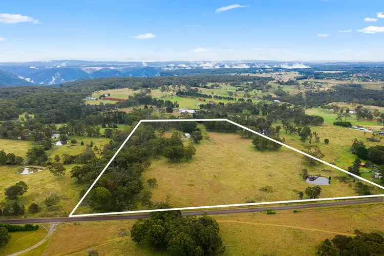 34 Binghams Lane, Tallong NSW 2579