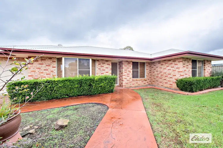 24 Ken Mcmullen Place, Dubbo NSW 2830