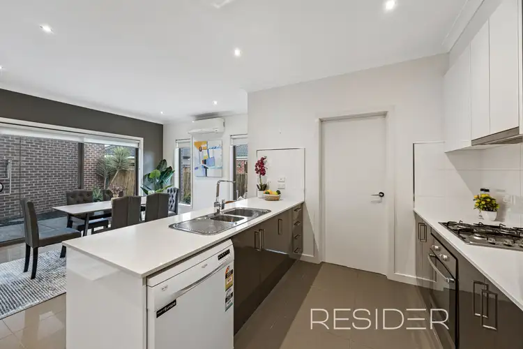 Sixth view of Homely unit listing, 2/9 Kumara Circuit, South Morang VIC 3752