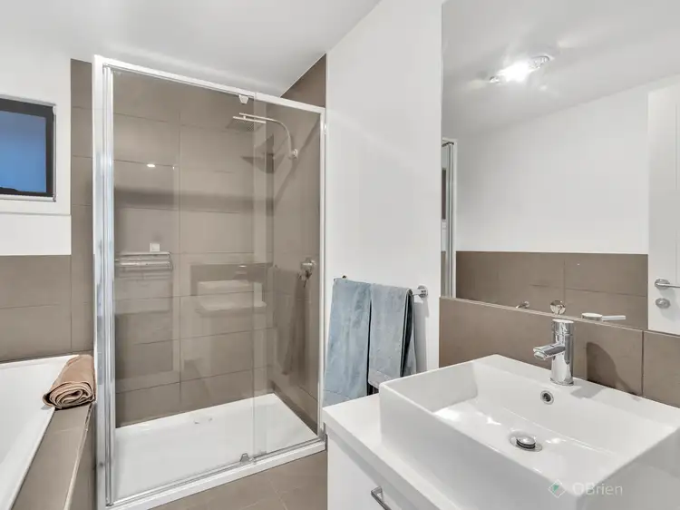 Sixth view of Homely house listing, 16 Sunshine Court, Hampton Park VIC 3976