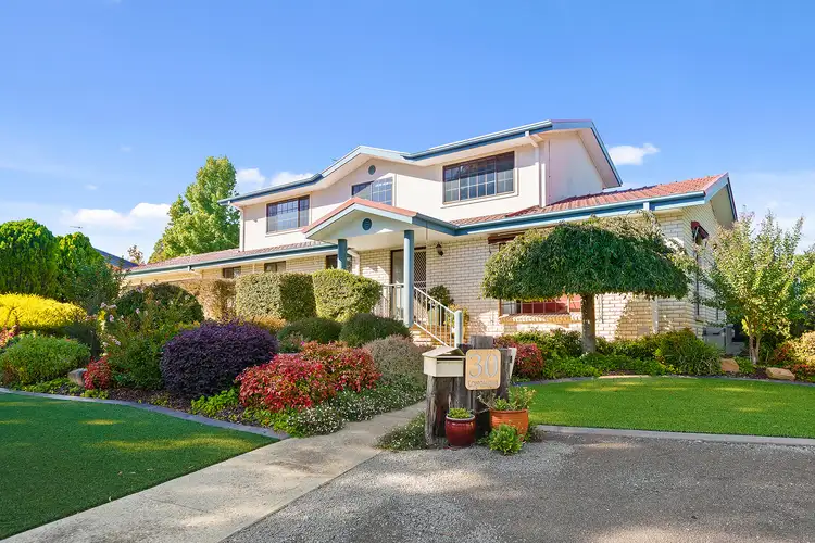 30 Longmore Crescent, Wanniassa ACT 2903