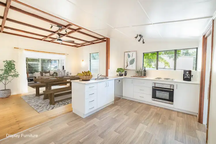 91 Shute Harbour Road, Cannonvale QLD 4802