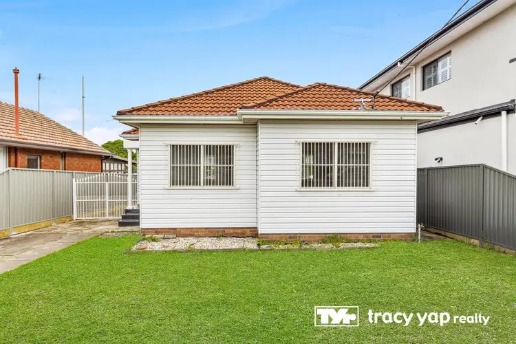 6 Elaine Street, Regents Park NSW 2143
