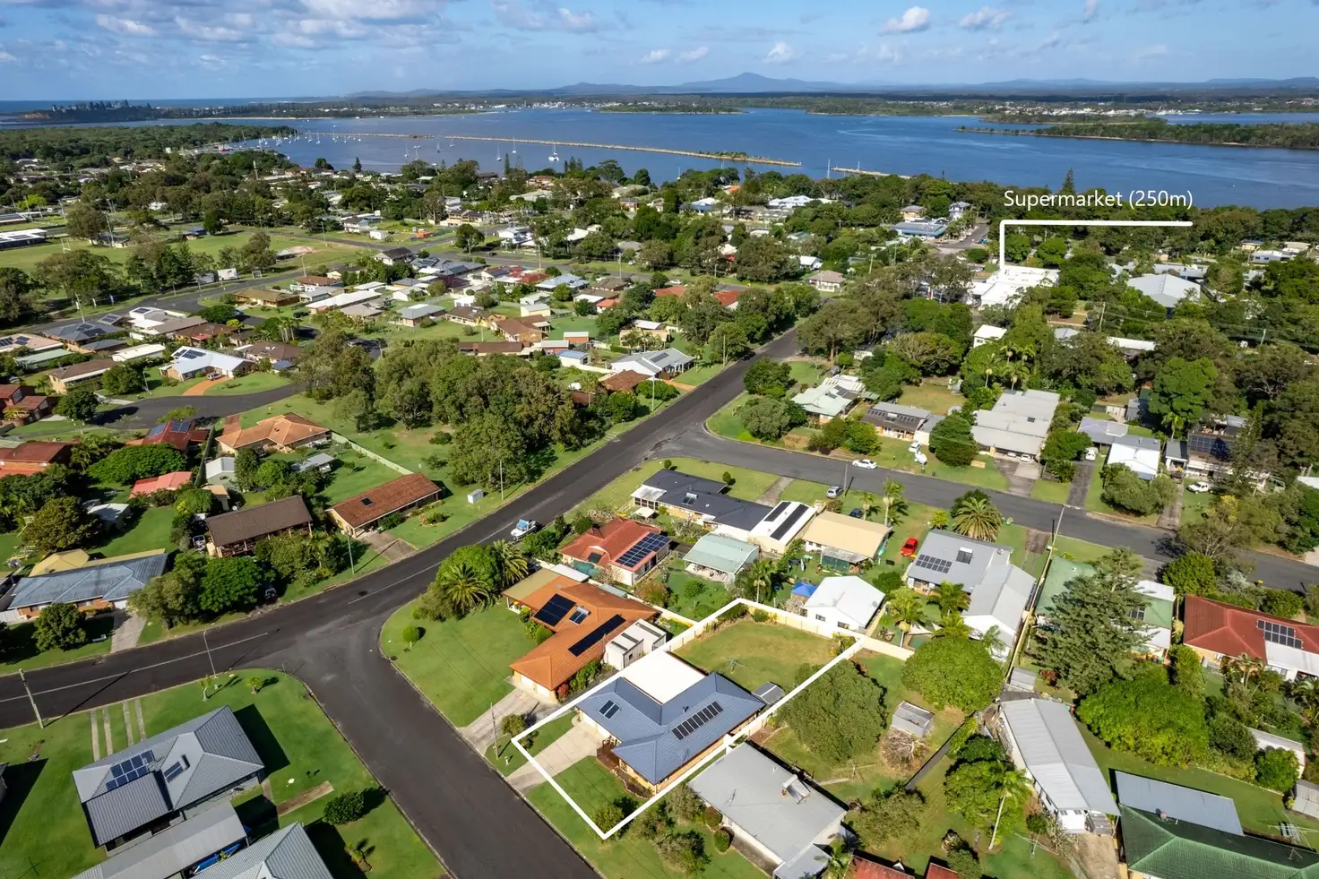 Main view of Homely house listing, 4 Ballanda Crescent, Iluka NSW 2466