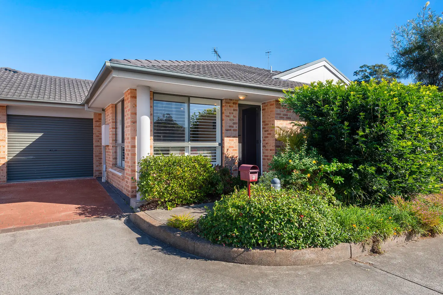 Main view of Homely villa listing, 2/292 Park Avenue, Kotara NSW 2289