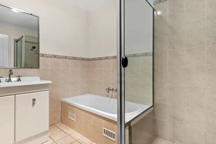 Fifth view of Homely villa listing, 2/292 Park Avenue, Kotara NSW 2289