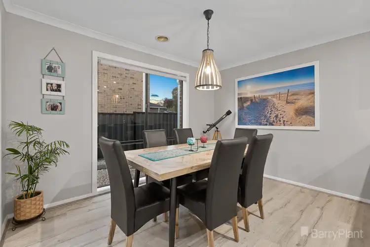 Fourth view of Homely house listing, 7 Lucerne Circuit, Pakenham VIC 3810