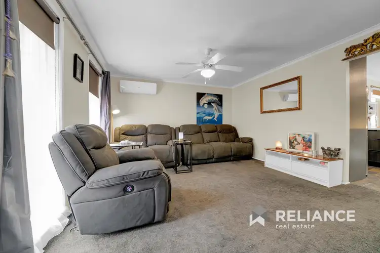 Second view of Homely house listing, 5 Savage Court, Werribee VIC 3030