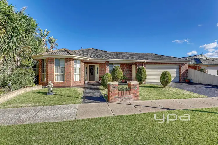 Main view of Homely house listing, 3 Renae Way, Sydenham VIC 3037