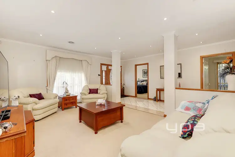 Fifth view of Homely house listing, 3 Renae Way, Sydenham VIC 3037
