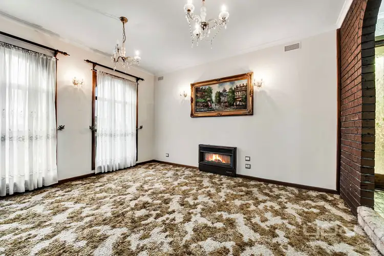 Fifth view of Homely house listing, 2 Swaith Court, Westmeadows VIC 3049