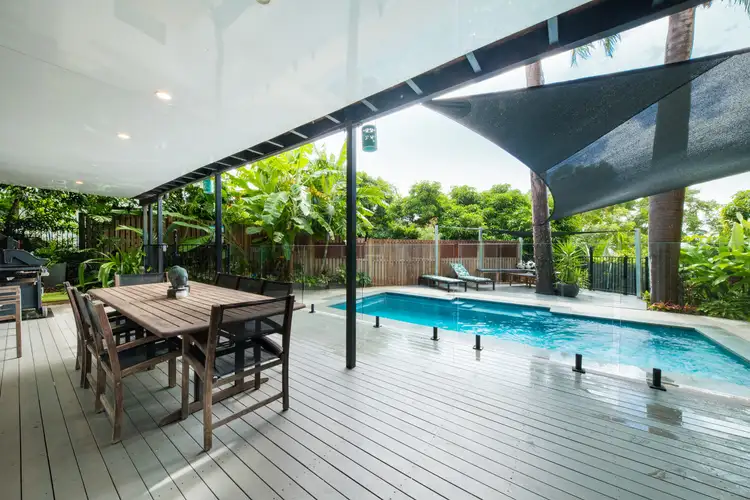 15 Barnes Place, Cannonvale QLD 4802