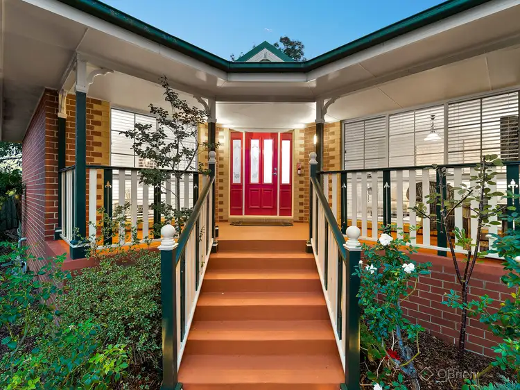 73 Bemersyde Drive, Berwick VIC 3806