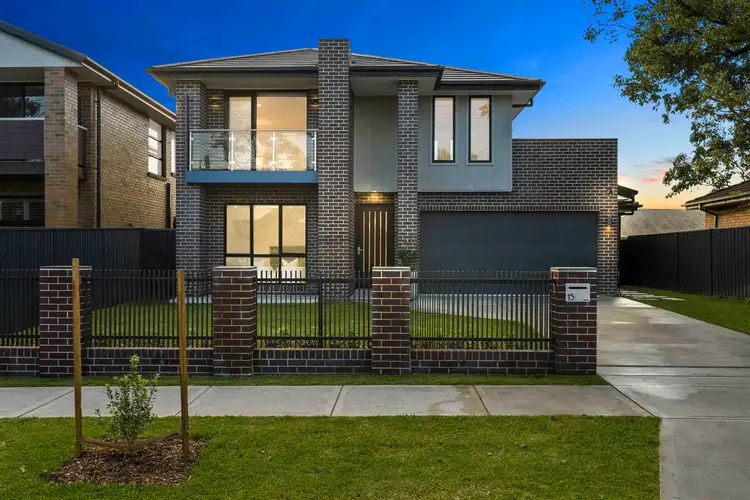 15 Constitution Road, Constitution Hill NSW 2145