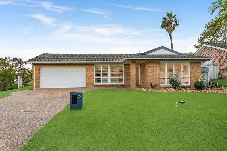 16 Sanctuary Place, Bateau Bay NSW 2261