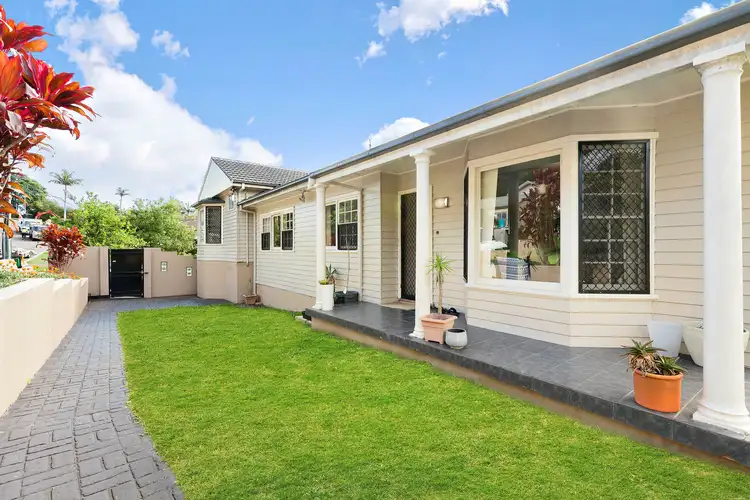 27 Crescent Road, Charlestown NSW 2290