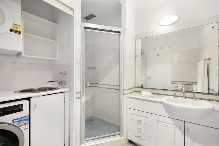 Fourth view of Homely studio listing, 404/22 Sir John Young Crescent, Woolloomooloo NSW 2011