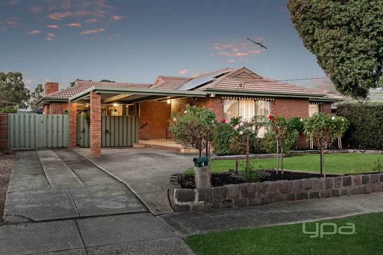 4 Spruce Court, Gladstone Park VIC 3043