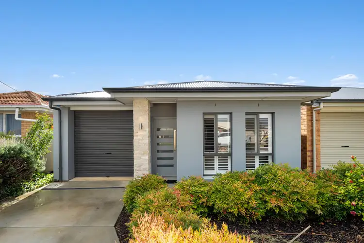 25 Irvine Street, Port Noarlunga SA 5167
