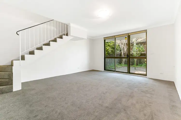 11/8 Jersey Road
